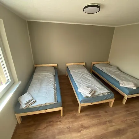 Emas 6 Mit 3 Einzelbetten, Kueche Apartment *