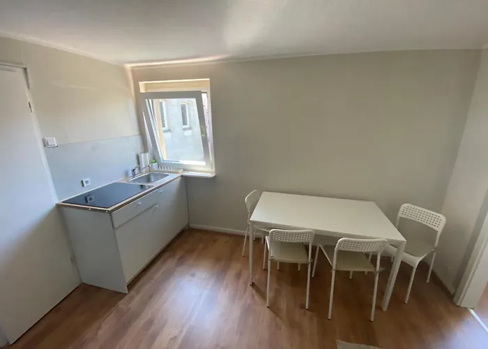Emas 6 Mit 3 Einzelbetten, Kueche Appartement Krefeld